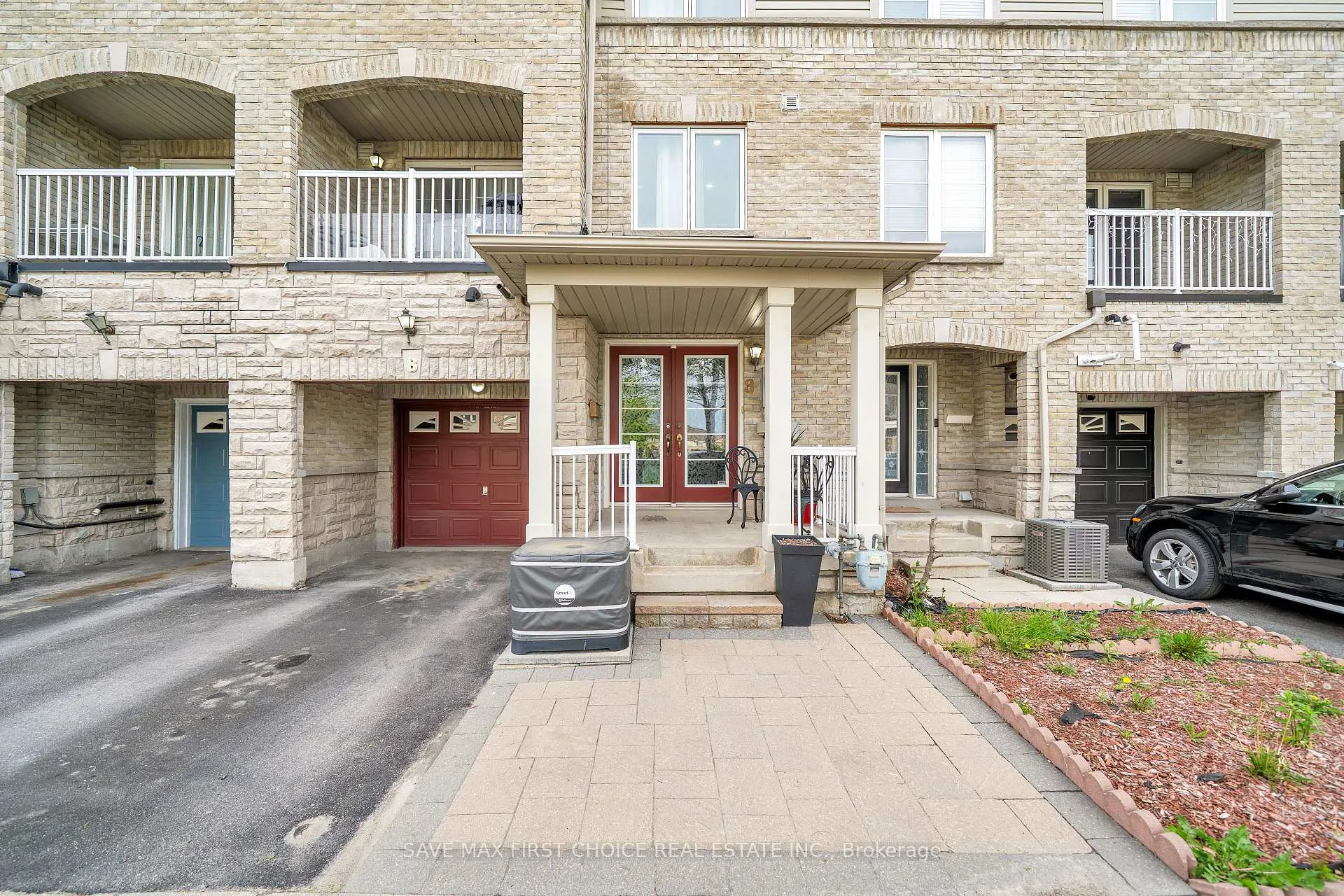 Photo 2 of 8 Talbotshire Street, Ajax, South West — HOMEH
