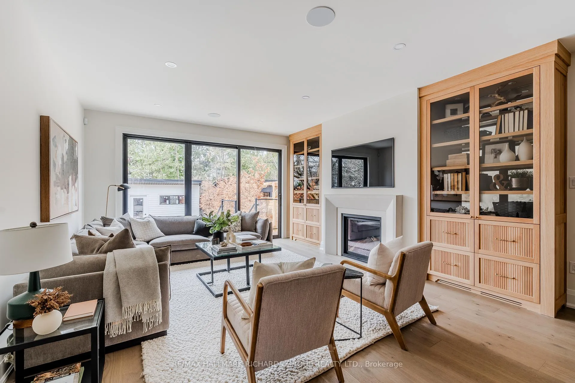 Photo 12 of 42A Elmer Avenue, Toronto, The Beaches — HOMEH
