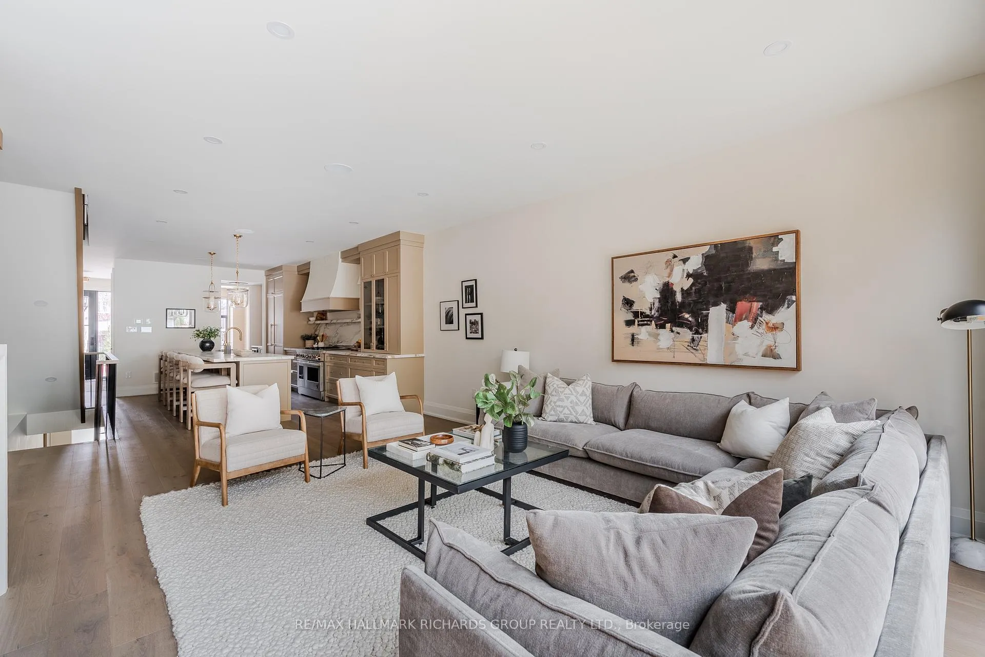 Photo 13 of 42A Elmer Avenue, Toronto, The Beaches — HOMEH