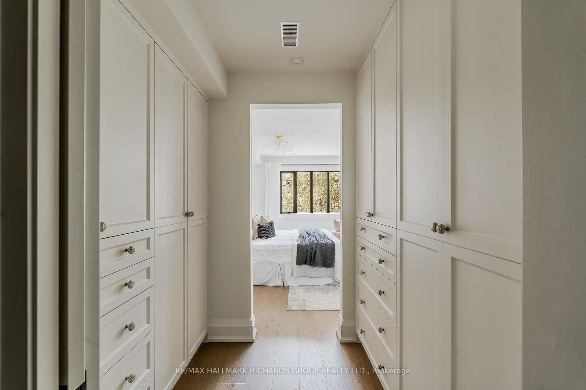 Photo 15 of 42A Elmer Avenue, Toronto, The Beaches — HOMEH