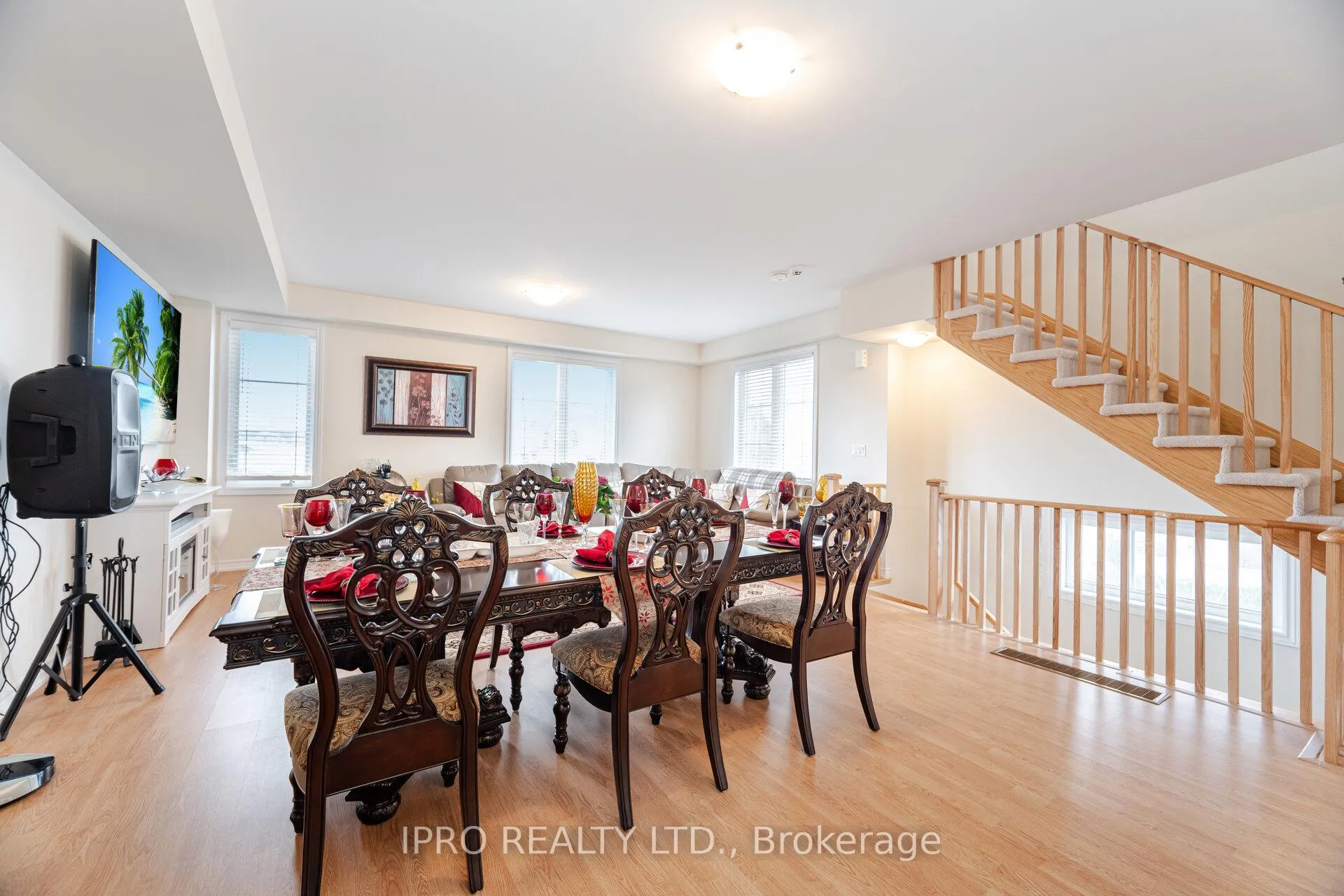 Photo 11 of 2097 Prestonvale Road, Clarington, Courtice — HOMEH