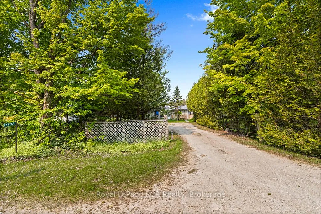 Photo 5 of 134746 Sideroad 15 Side Road, Grey Highlands — HOMEH