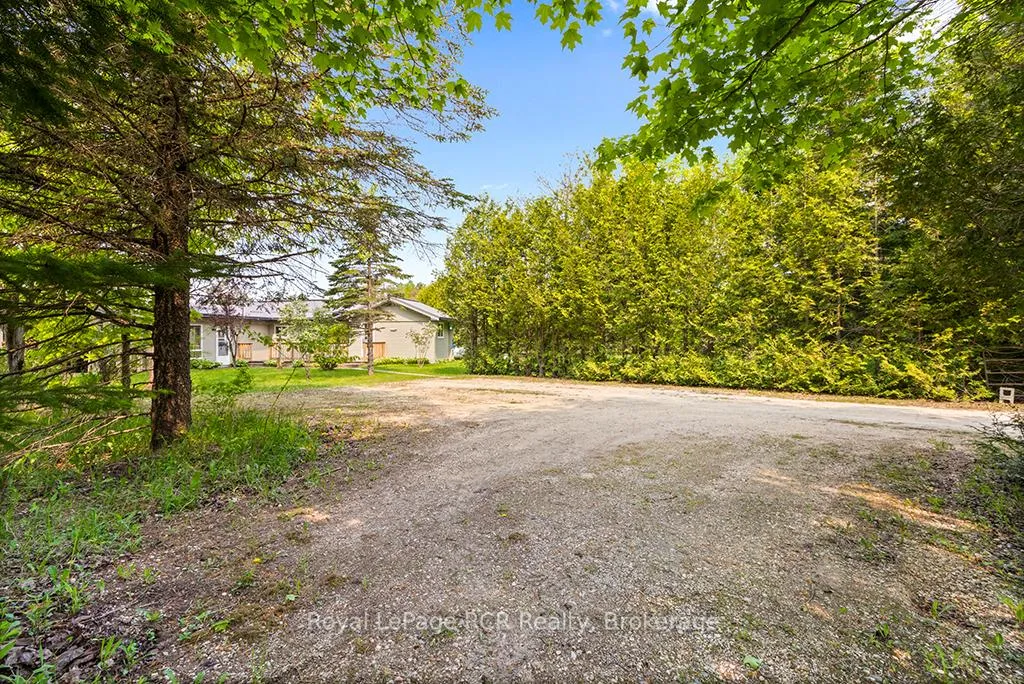 Photo 6 of 134746 Sideroad 15 Side Road, Grey Highlands — HOMEH