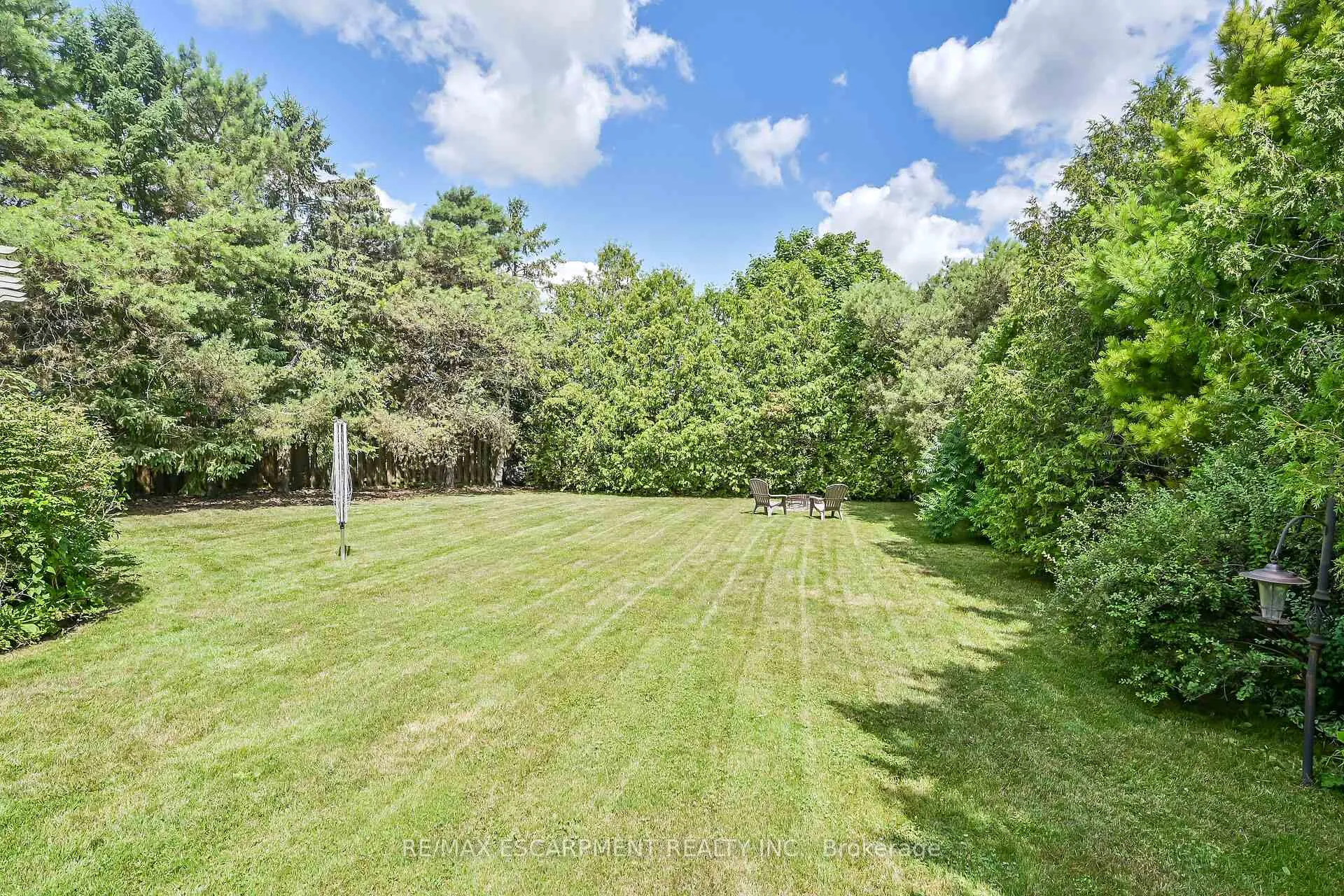 Photo 4 of 33 Marley Crescent, Haldimand — HOMEH