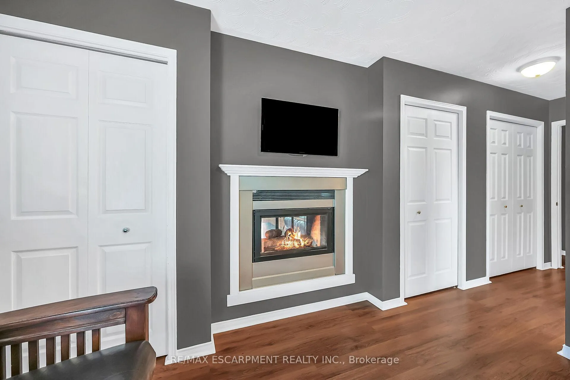 Photo 17 of 33 Marley Crescent, Haldimand — HOMEH