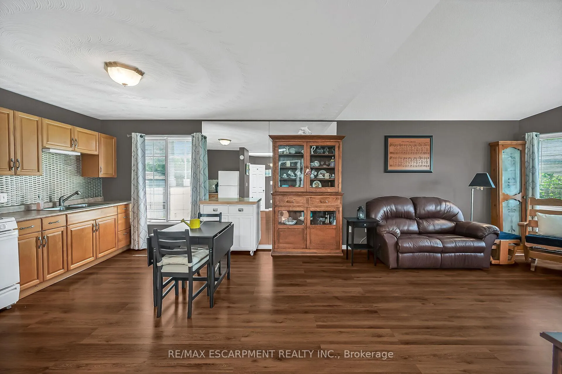 Photo 20 of 33 Marley Crescent, Haldimand — HOMEH