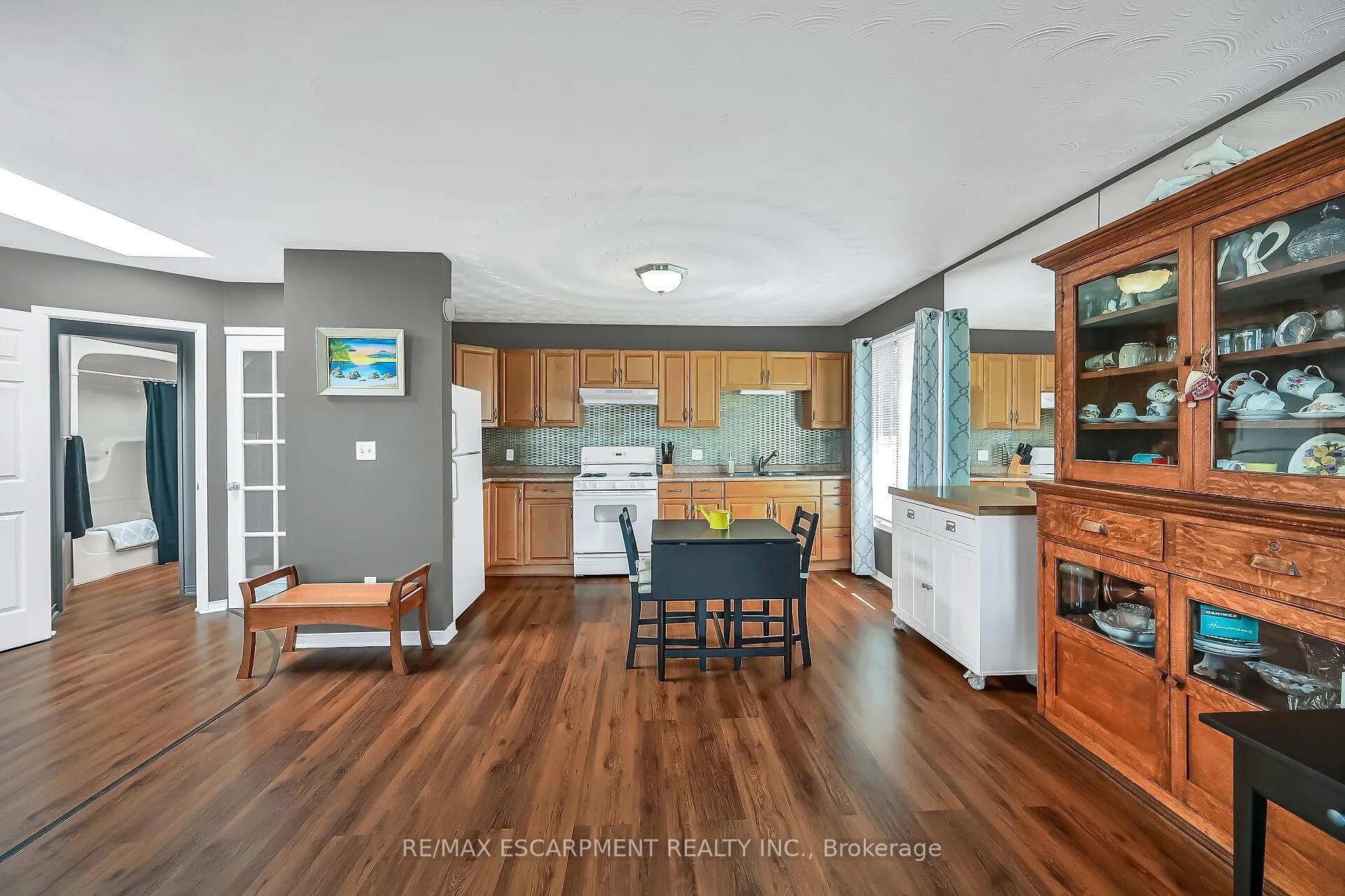 Photo 21 of 33 Marley Crescent, Haldimand — HOMEH