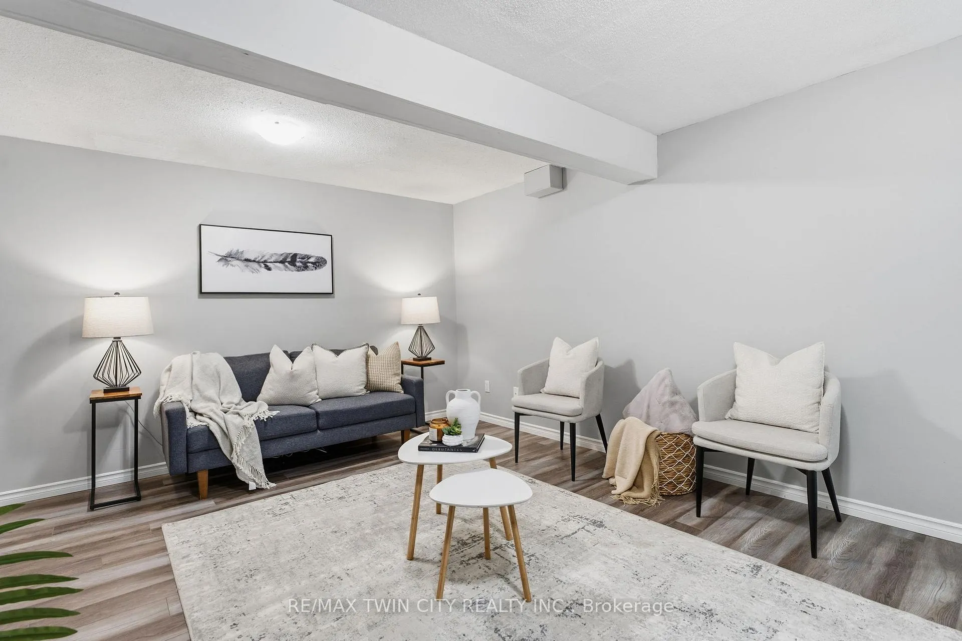Photo 14 of 24 Catalina Court, Kitchener — HOMEH