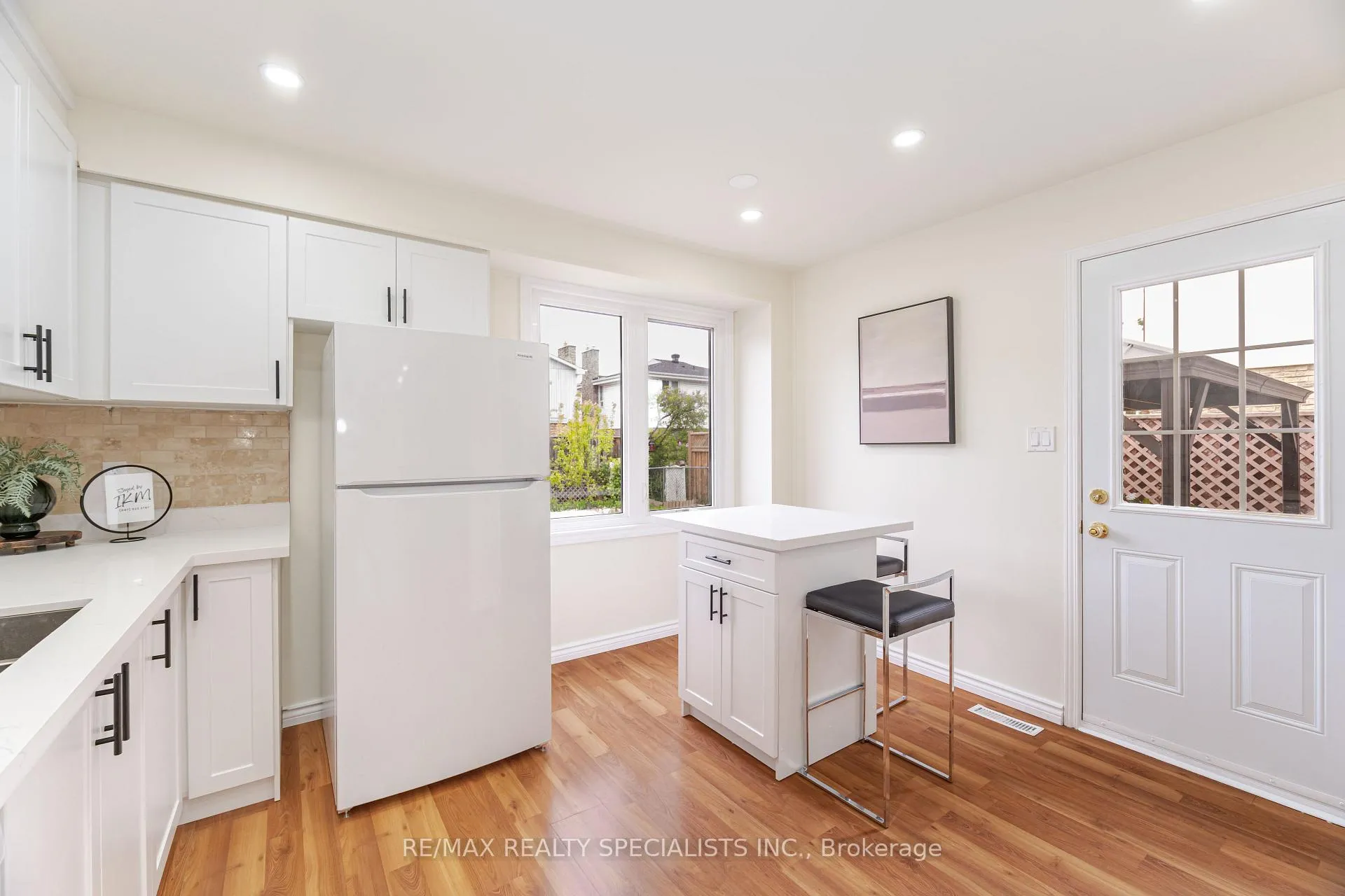 Photo 15 of 1829 Foleyet Crescent N, Pickering, Liverpool — HOMEH