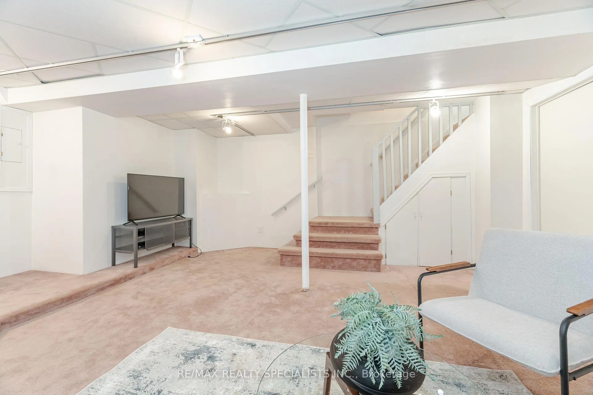Photo 31 of 1829 Foleyet Crescent N, Pickering, Liverpool — HOMEH