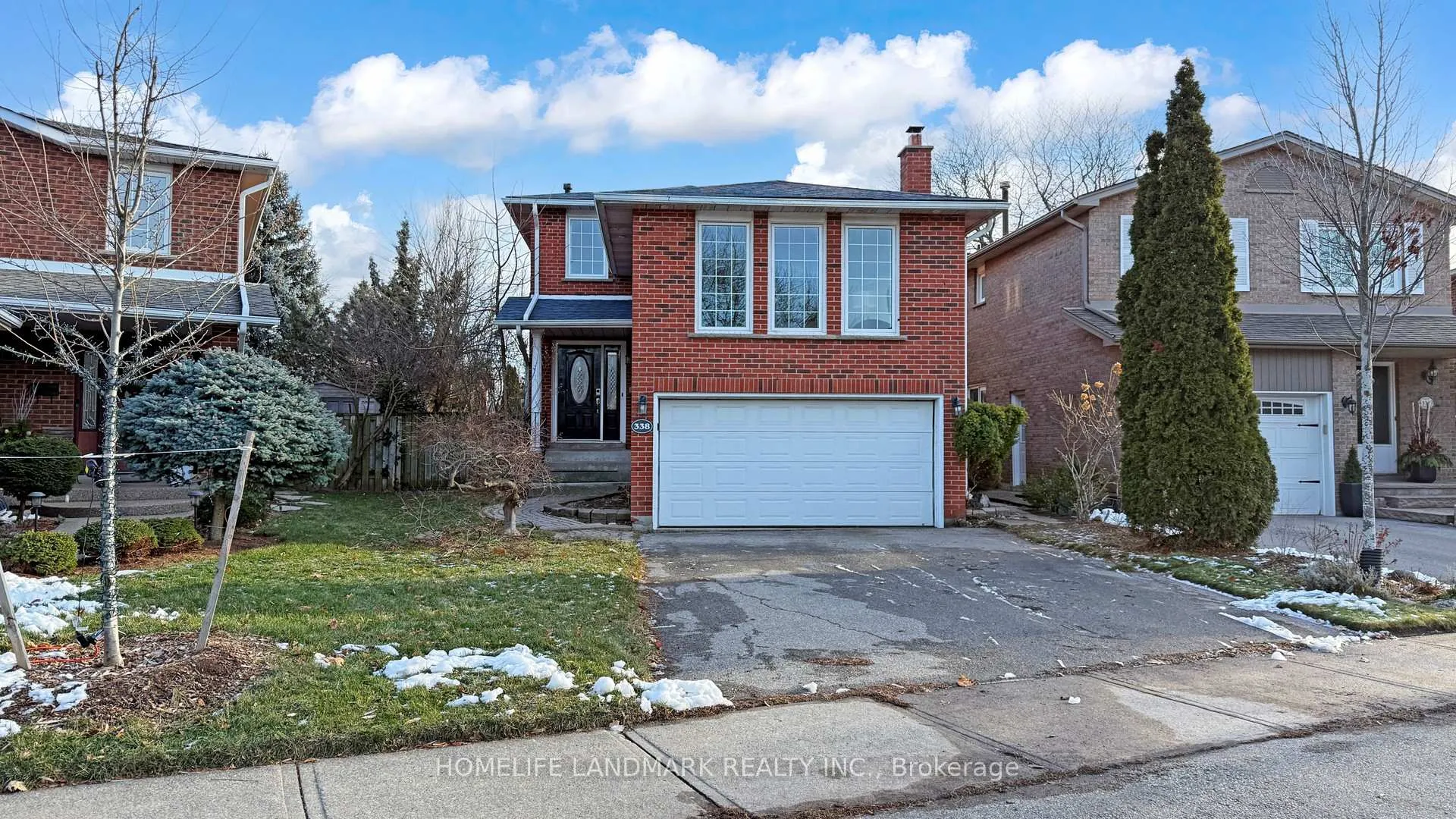 Front of 338 Parkridge Crescent