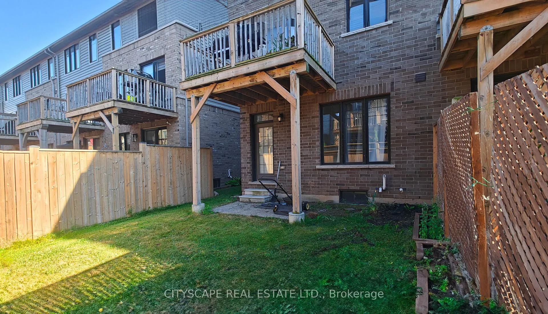 Photo 7 of 74 Esplanade Lane, Grimsby, Grimsby Beach — HOMEH
