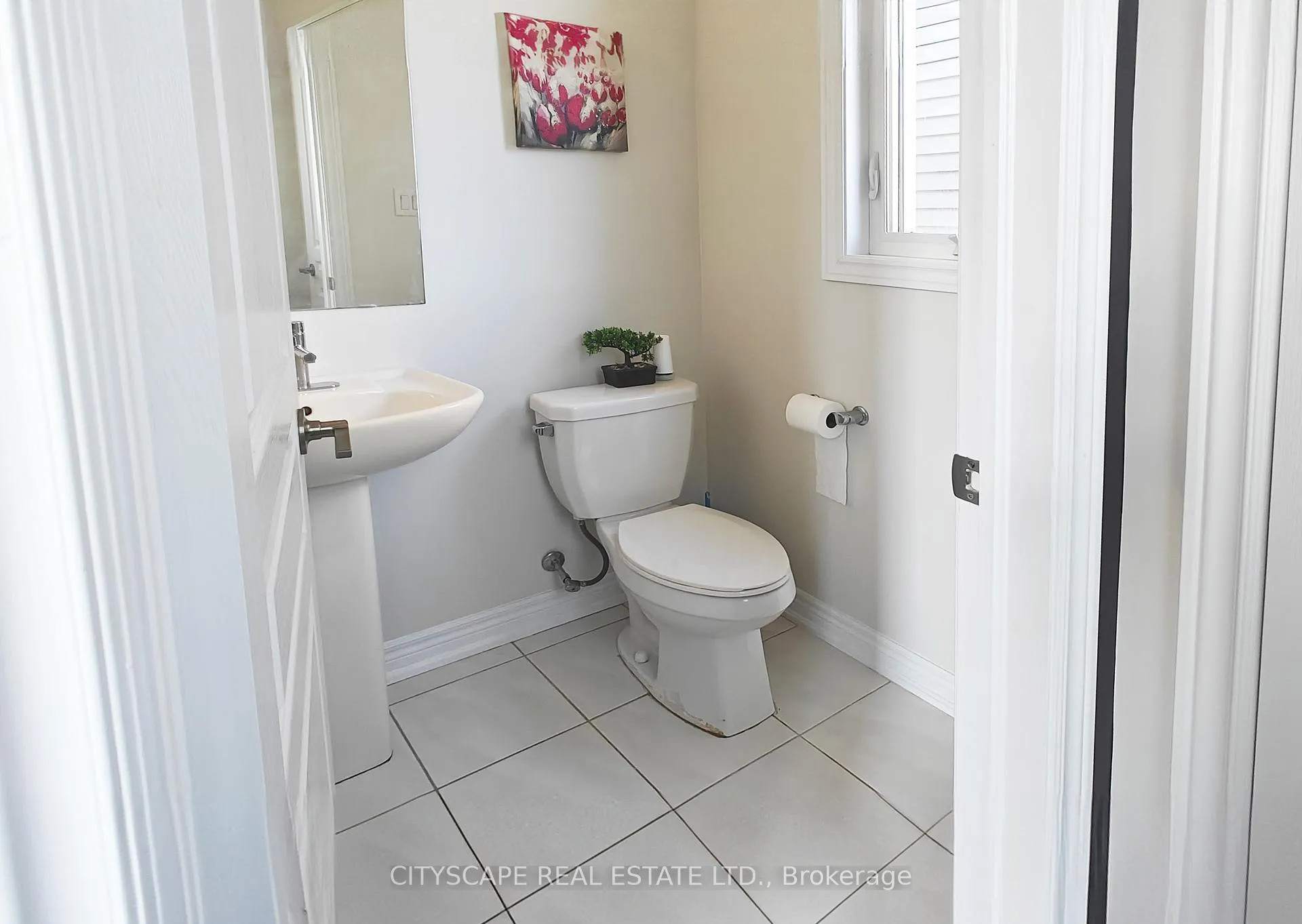 Photo 14 of 74 Esplanade Lane, Grimsby, Grimsby Beach — HOMEH