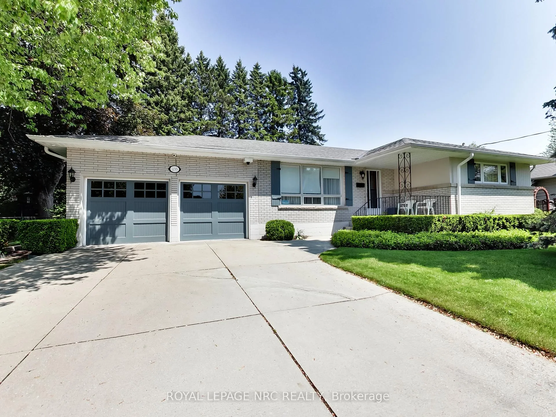 Photo 3 of 235 Seminole Road, Hamilton, Ancaster — HOMEH