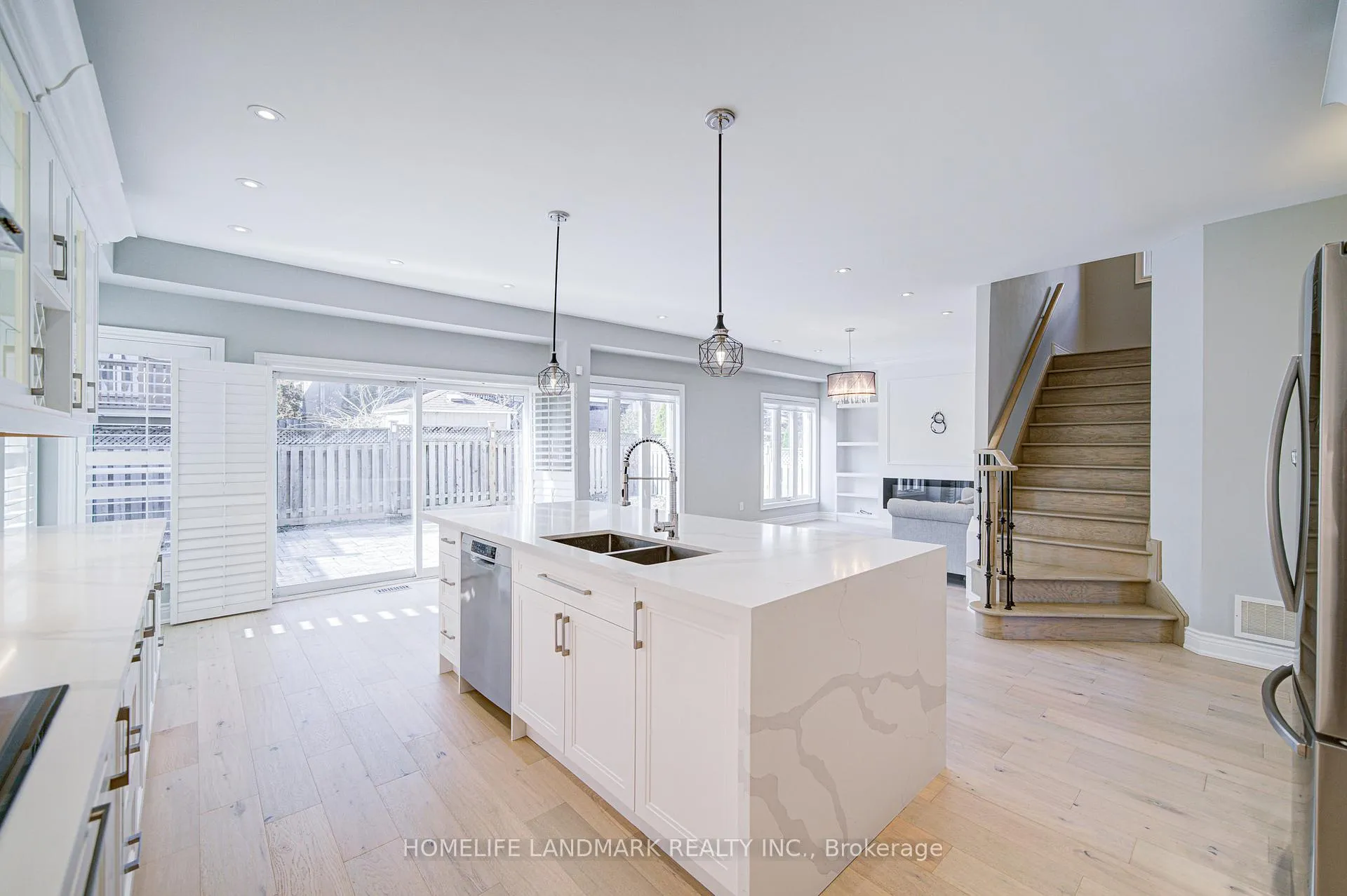 Photo 4 of 214 Alfred Paterson Drive, Markham, Greensborough — HOMEH