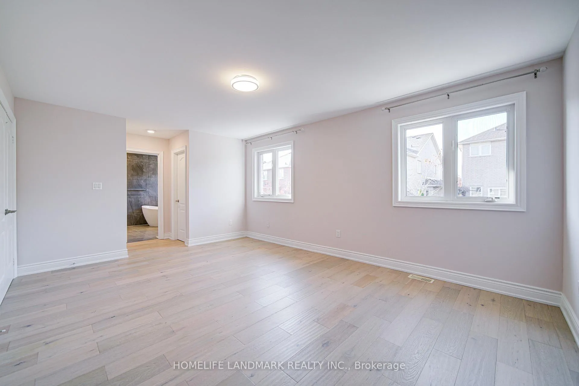 Photo 23 of 214 Alfred Paterson Drive, Markham, Greensborough — HOMEH