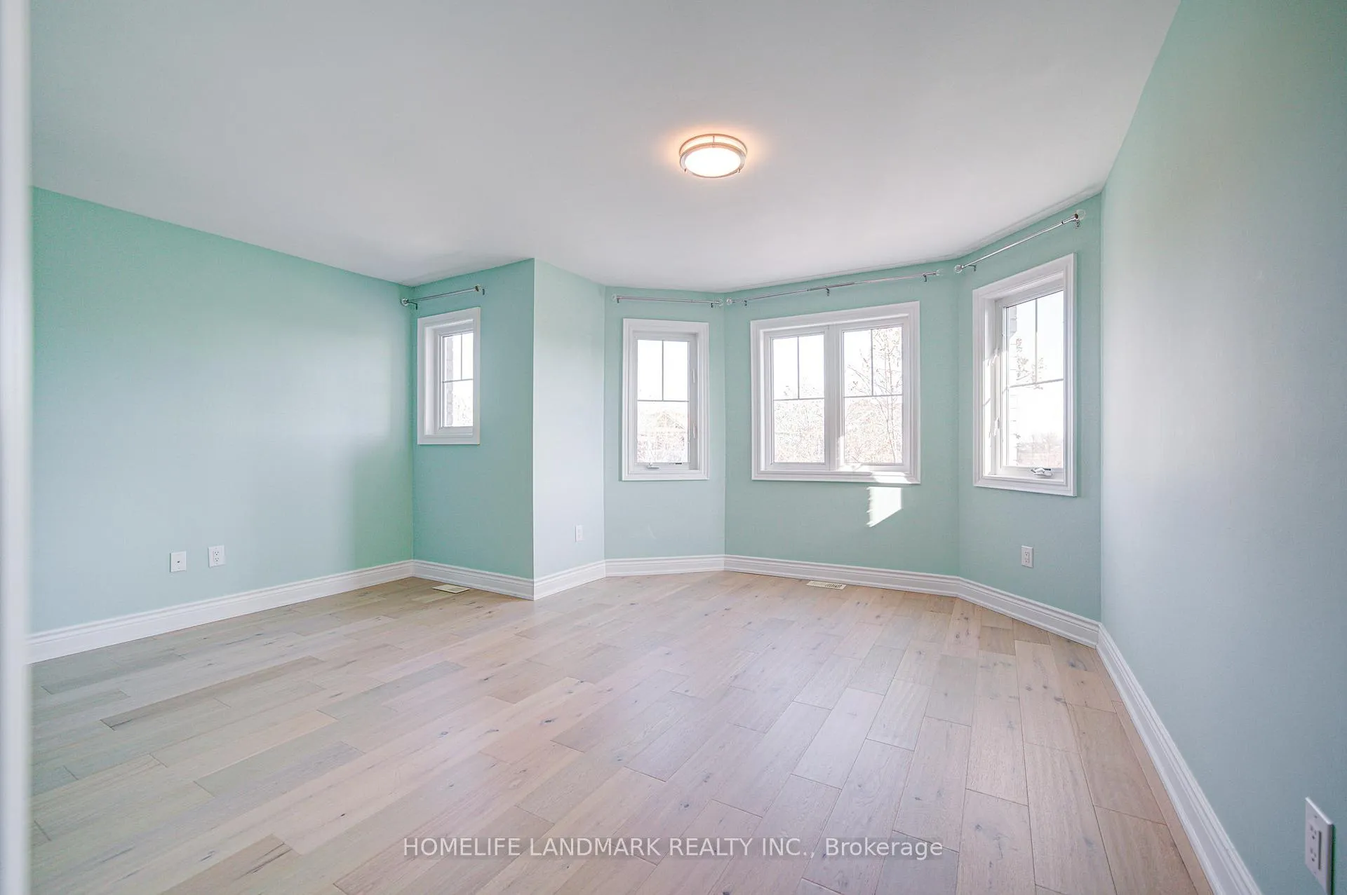 Photo 26 of 214 Alfred Paterson Drive, Markham, Greensborough — HOMEH