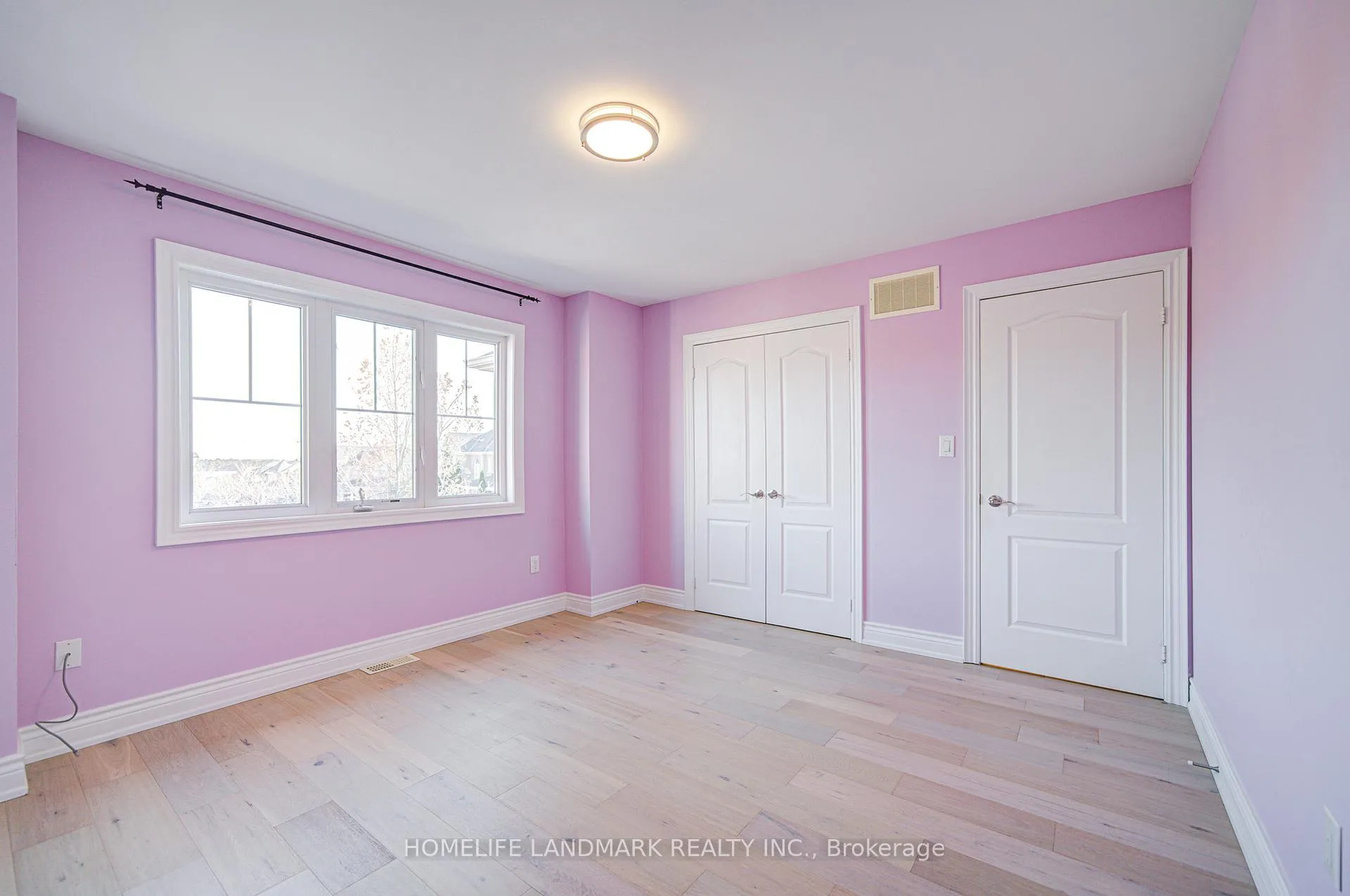 Photo 33 of 214 Alfred Paterson Drive, Markham, Greensborough — HOMEH