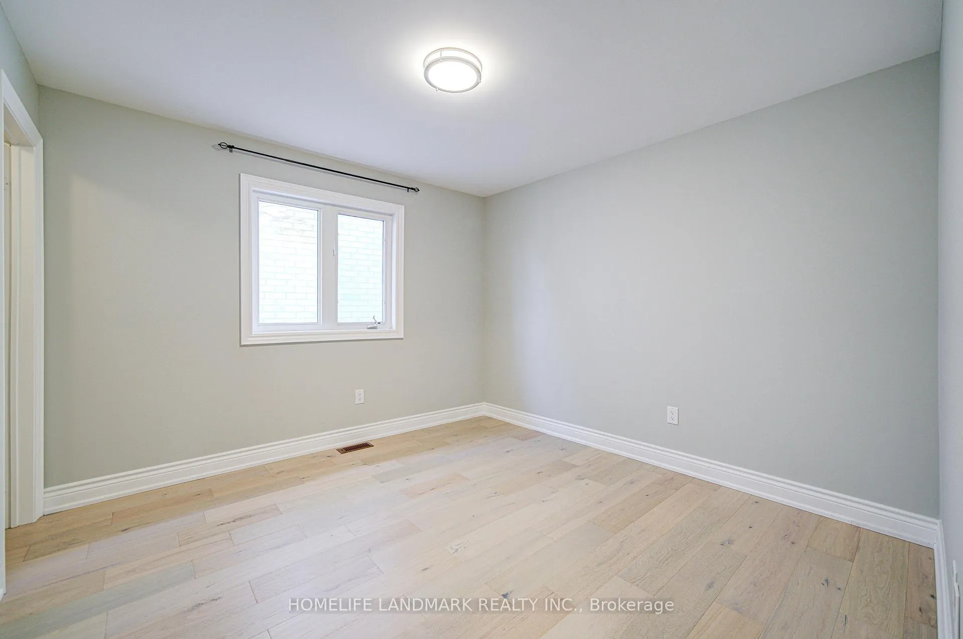 Photo 35 of 214 Alfred Paterson Drive, Markham, Greensborough — HOMEH