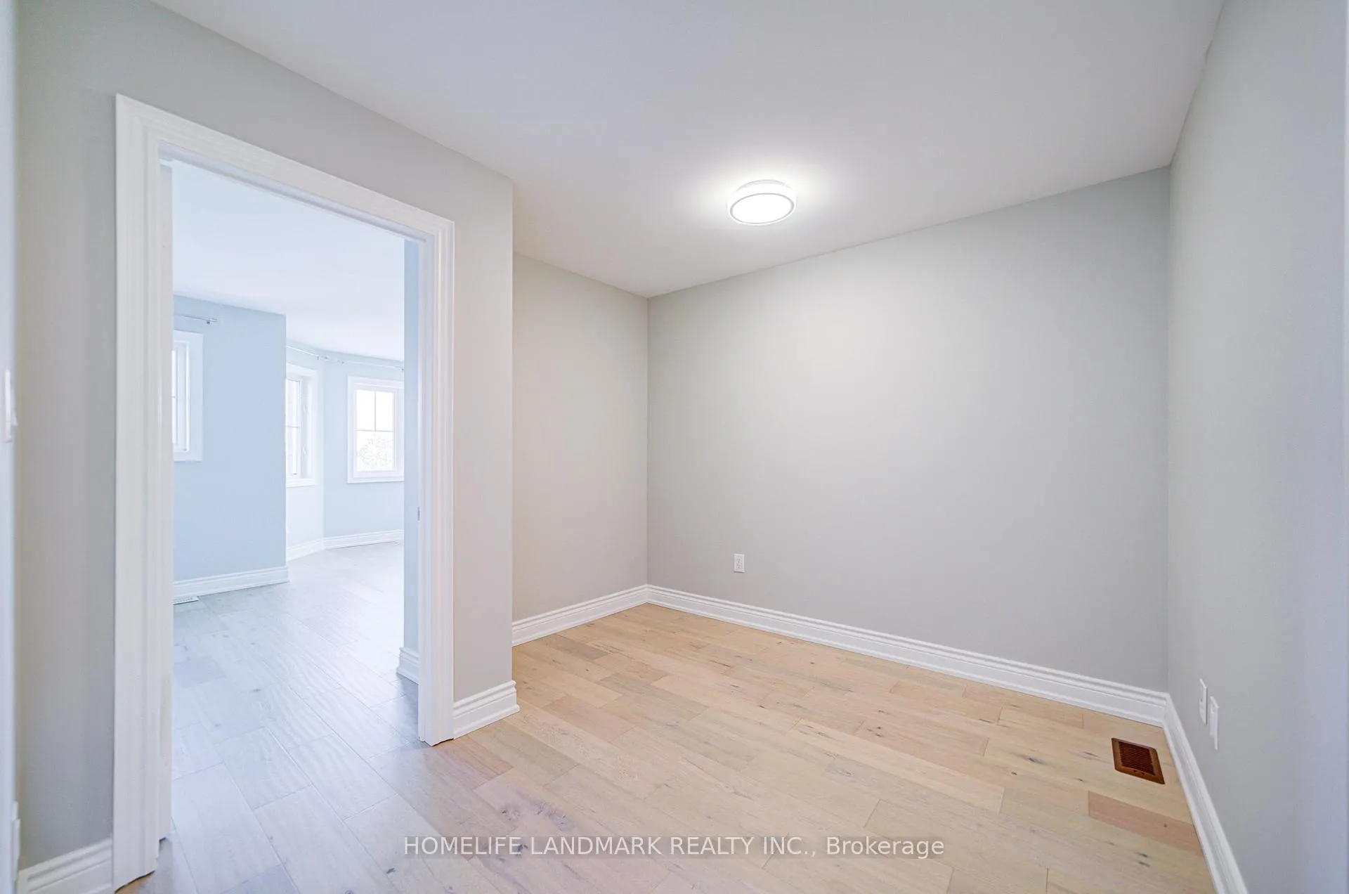 Photo 37 of 214 Alfred Paterson Drive, Markham, Greensborough — HOMEH
