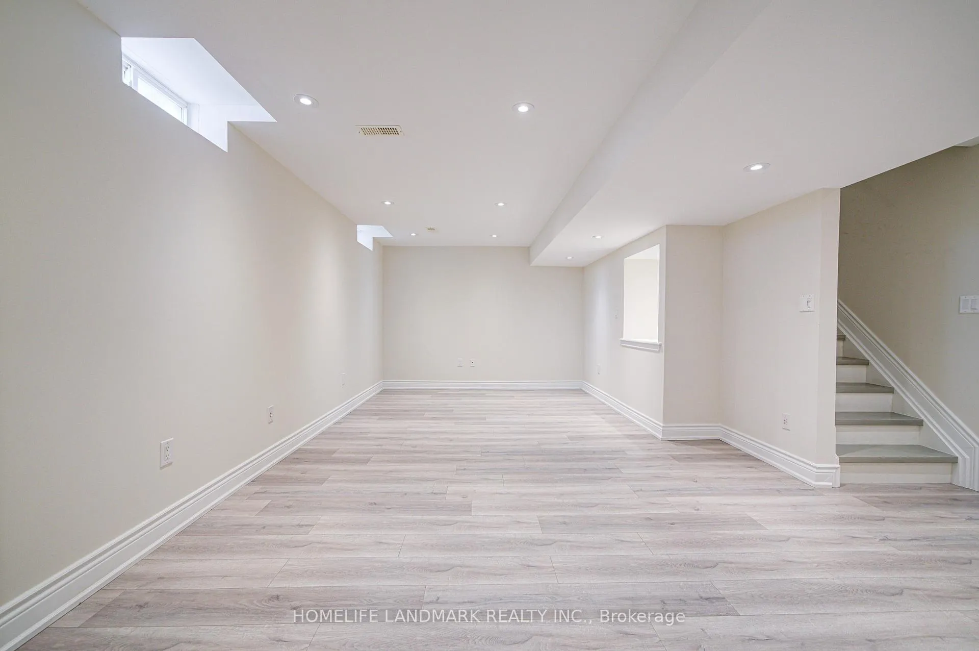 Photo 38 of 214 Alfred Paterson Drive, Markham, Greensborough — HOMEH
