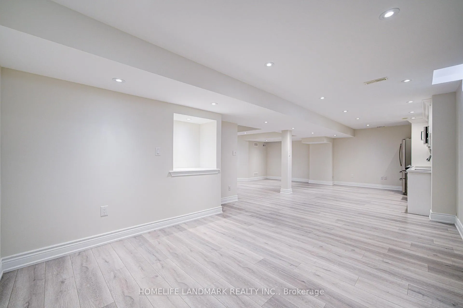 Photo 42 of 214 Alfred Paterson Drive, Markham, Greensborough — HOMEH