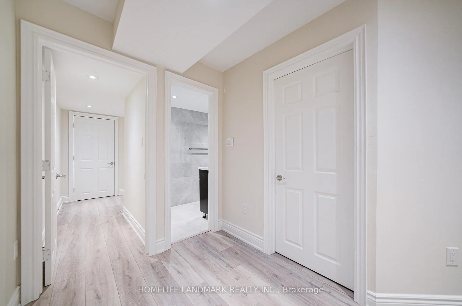 Photo 45 of 214 Alfred Paterson Drive, Markham, Greensborough — HOMEH