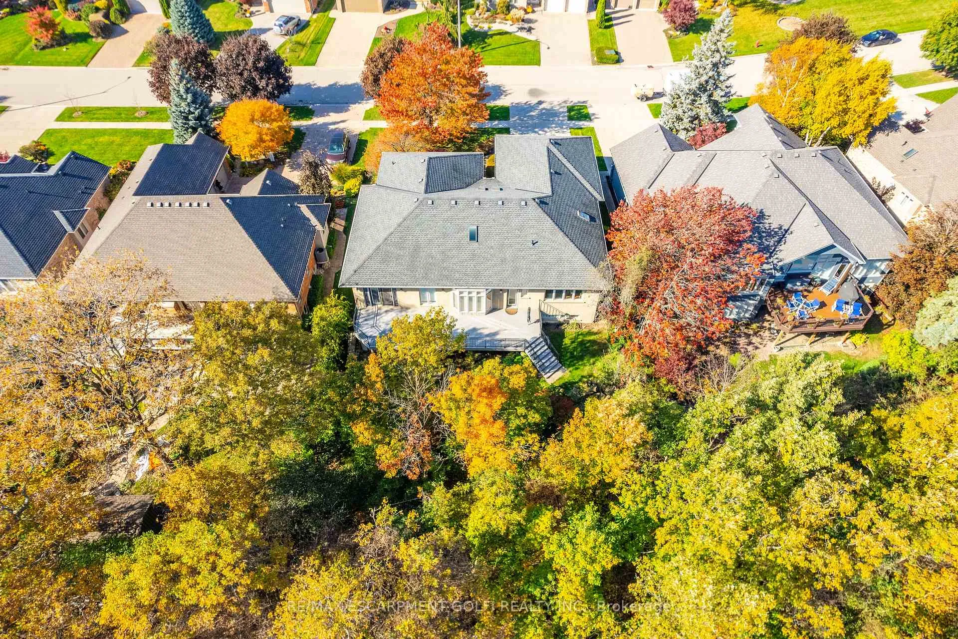 Photo 30 of 128 Grindstone Way, Hamilton, Dundas — HOMEH
