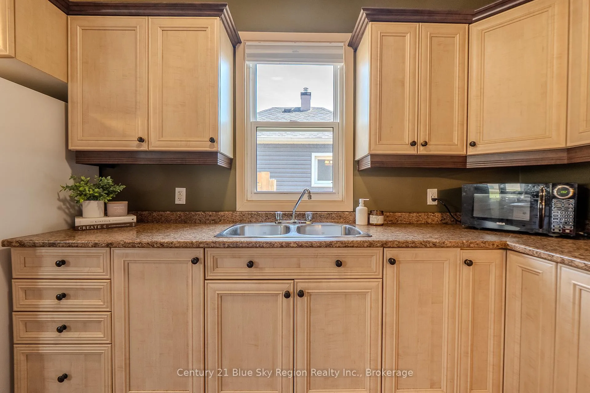 Photo 10 of 28 Tamerack Avenue, West Nipissing, Sturgeon Falls — HOMEH