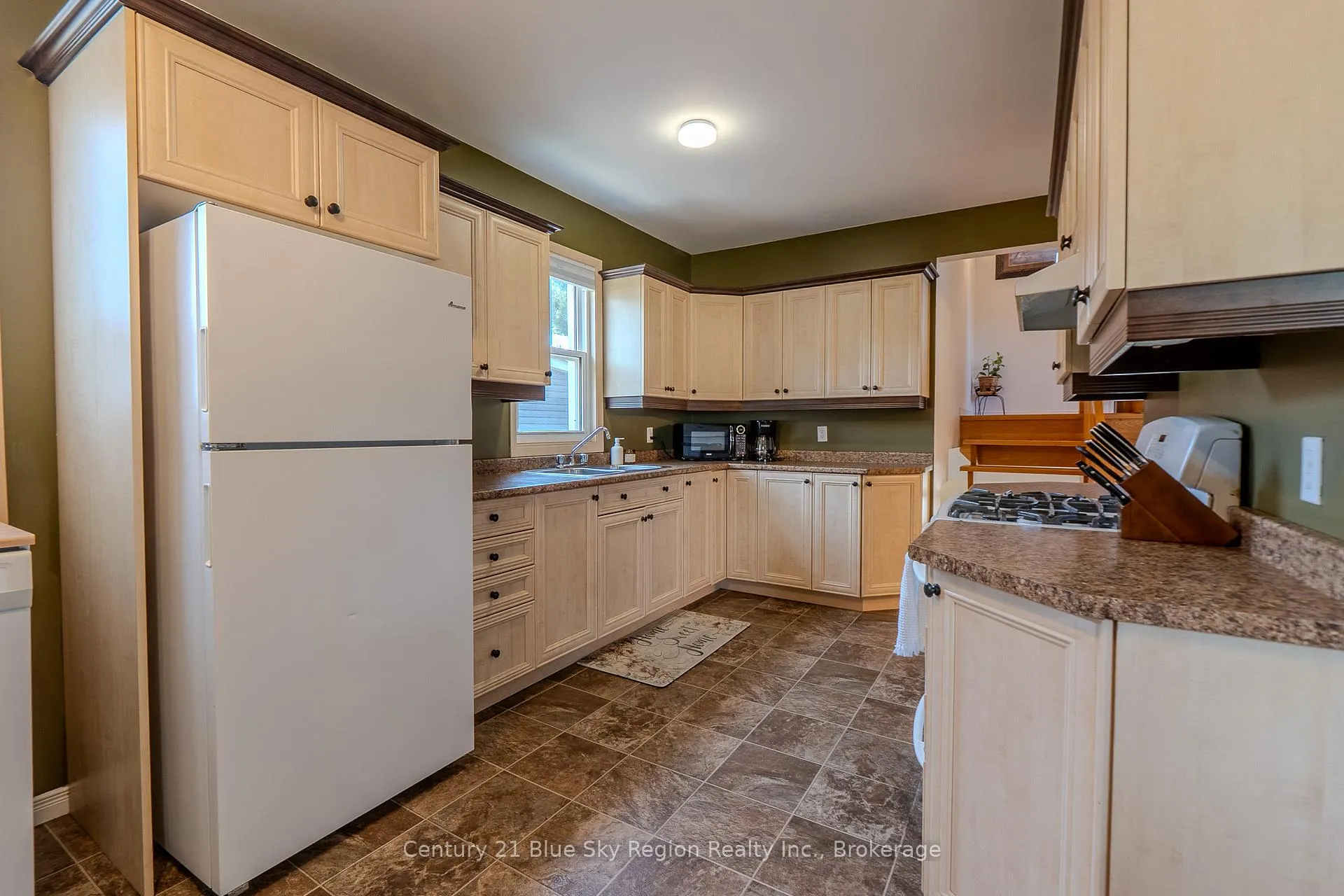 Photo 11 of 28 Tamerack Avenue, West Nipissing, Sturgeon Falls — HOMEH