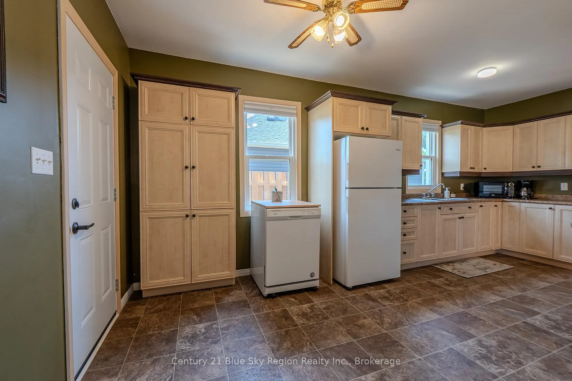 Photo 13 of 28 Tamerack Avenue, West Nipissing, Sturgeon Falls — HOMEH