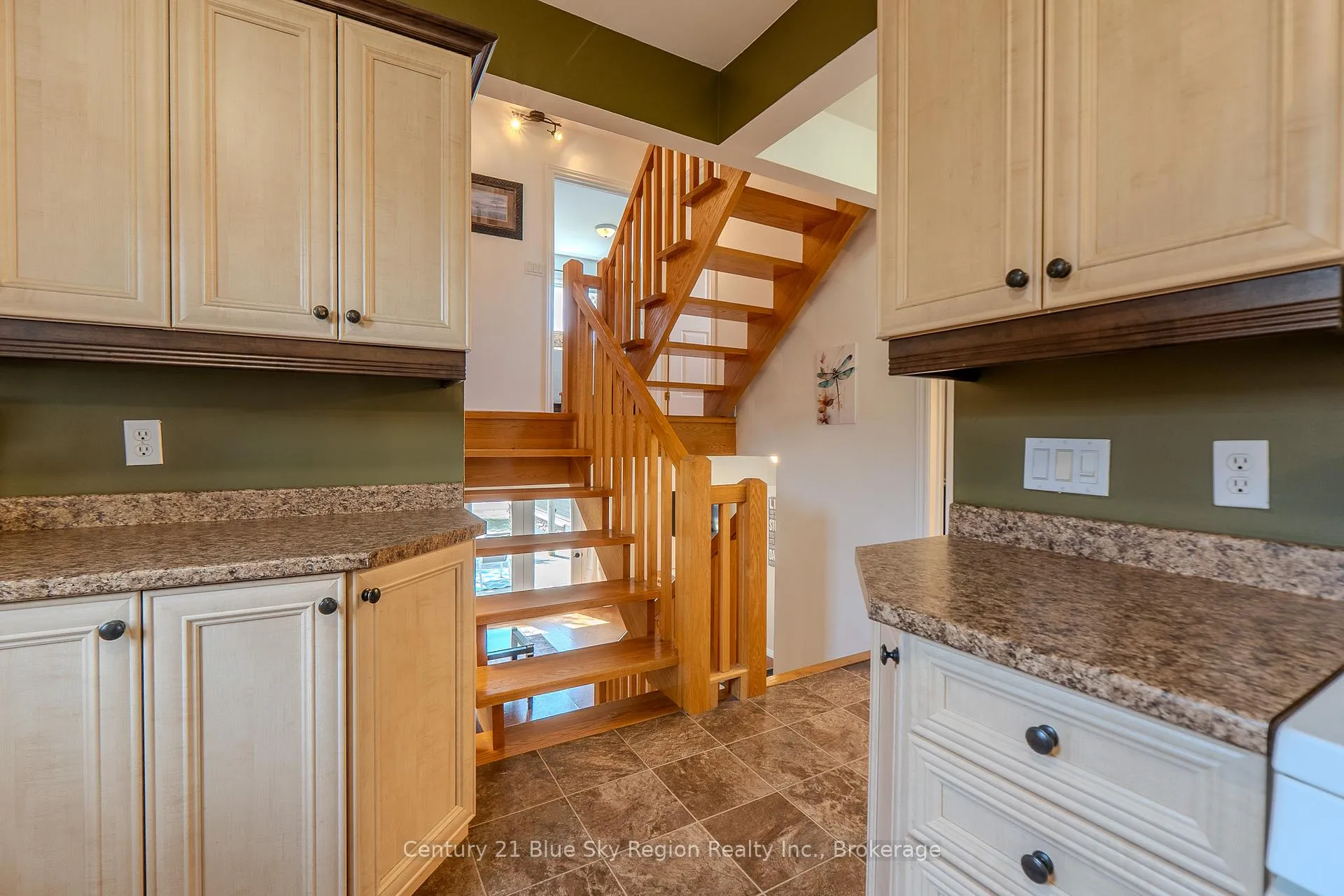 Photo 15 of 28 Tamerack Avenue, West Nipissing, Sturgeon Falls — HOMEH