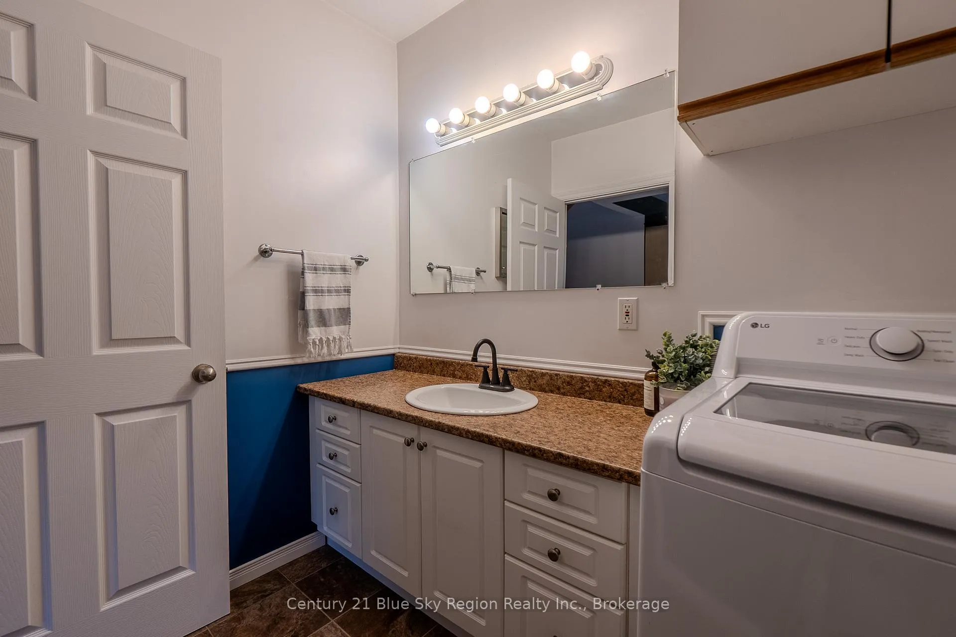 Photo 26 of 28 Tamerack Avenue, West Nipissing, Sturgeon Falls — HOMEH