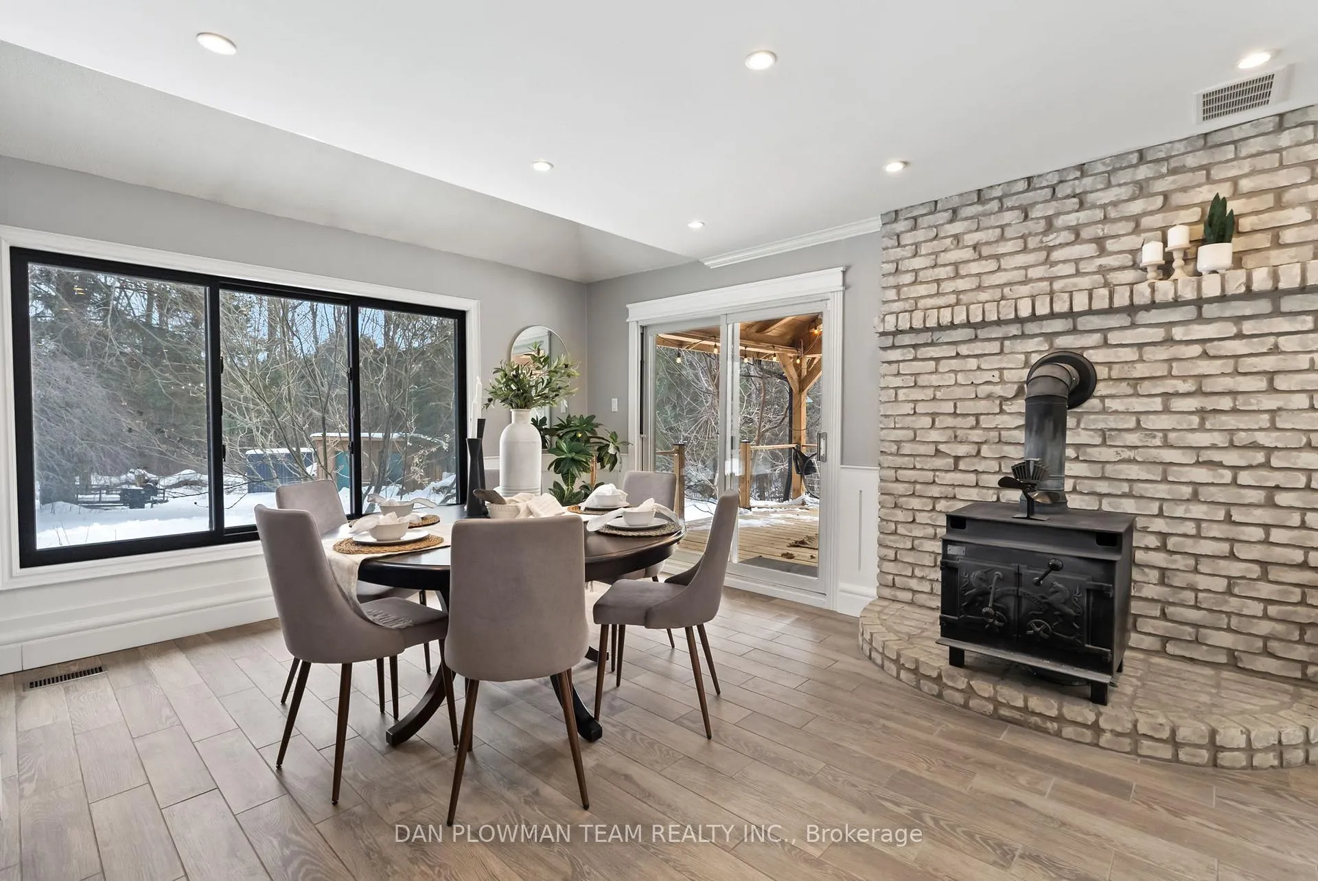 Photo 9 of 8 Maple Street, Clarington, Rural Clarington — HOMEH