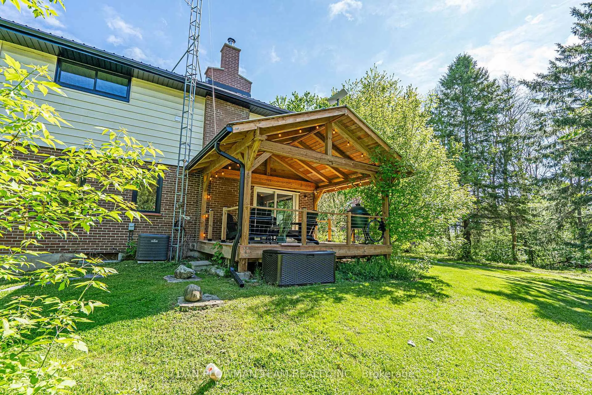 Photo 11 of 8 Maple Street, Clarington, Rural Clarington — HOMEH