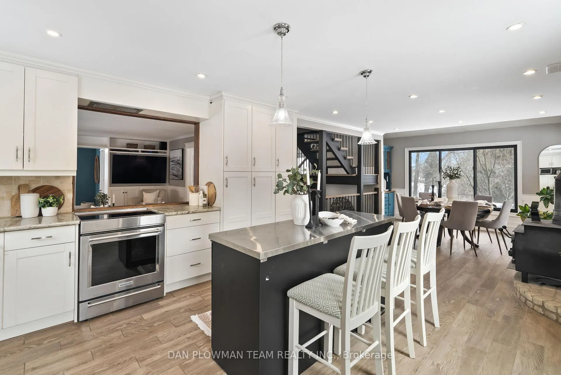 Photo 14 of 8 Maple Street, Clarington, Rural Clarington — HOMEH