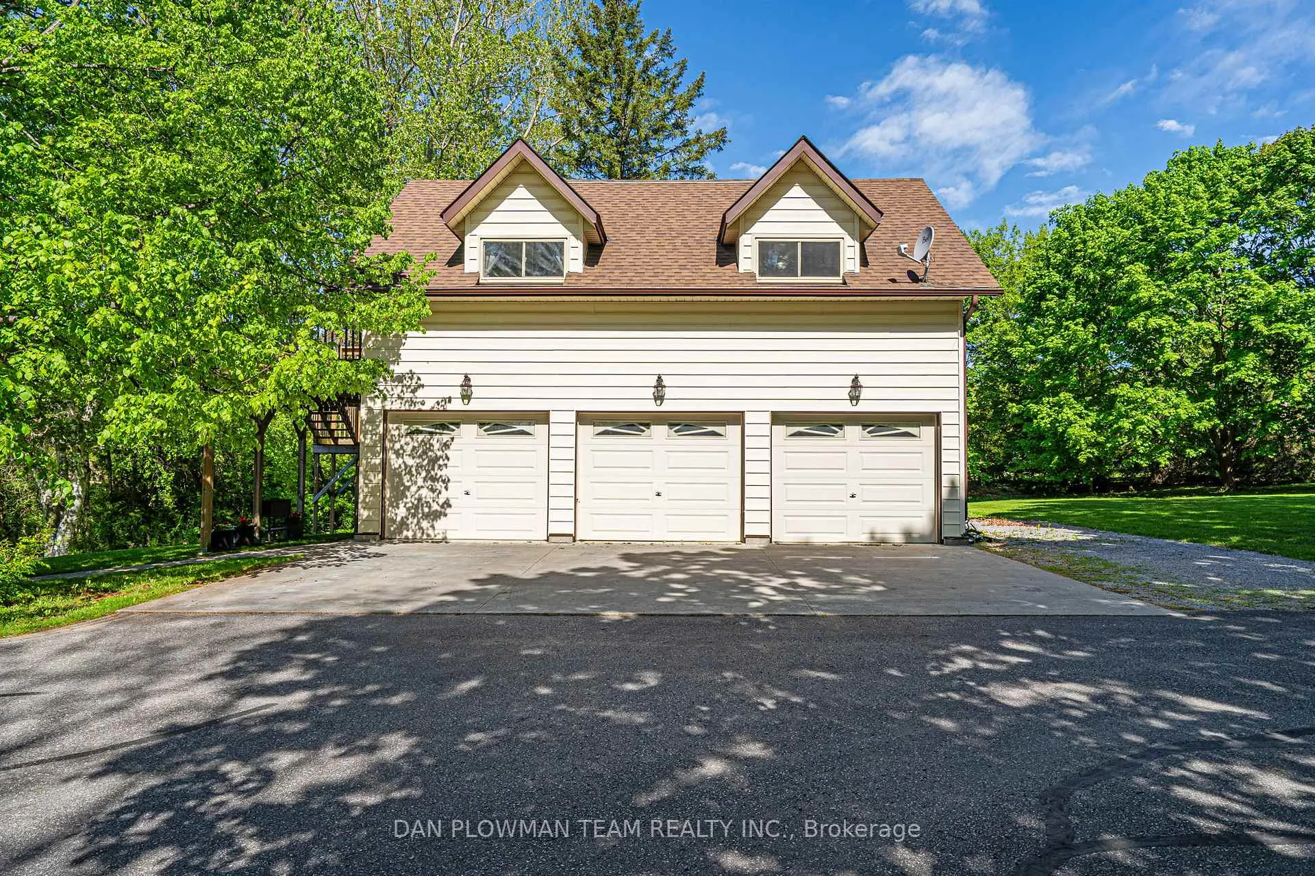 Photo 37 of 8 Maple Street, Clarington, Rural Clarington — HOMEH