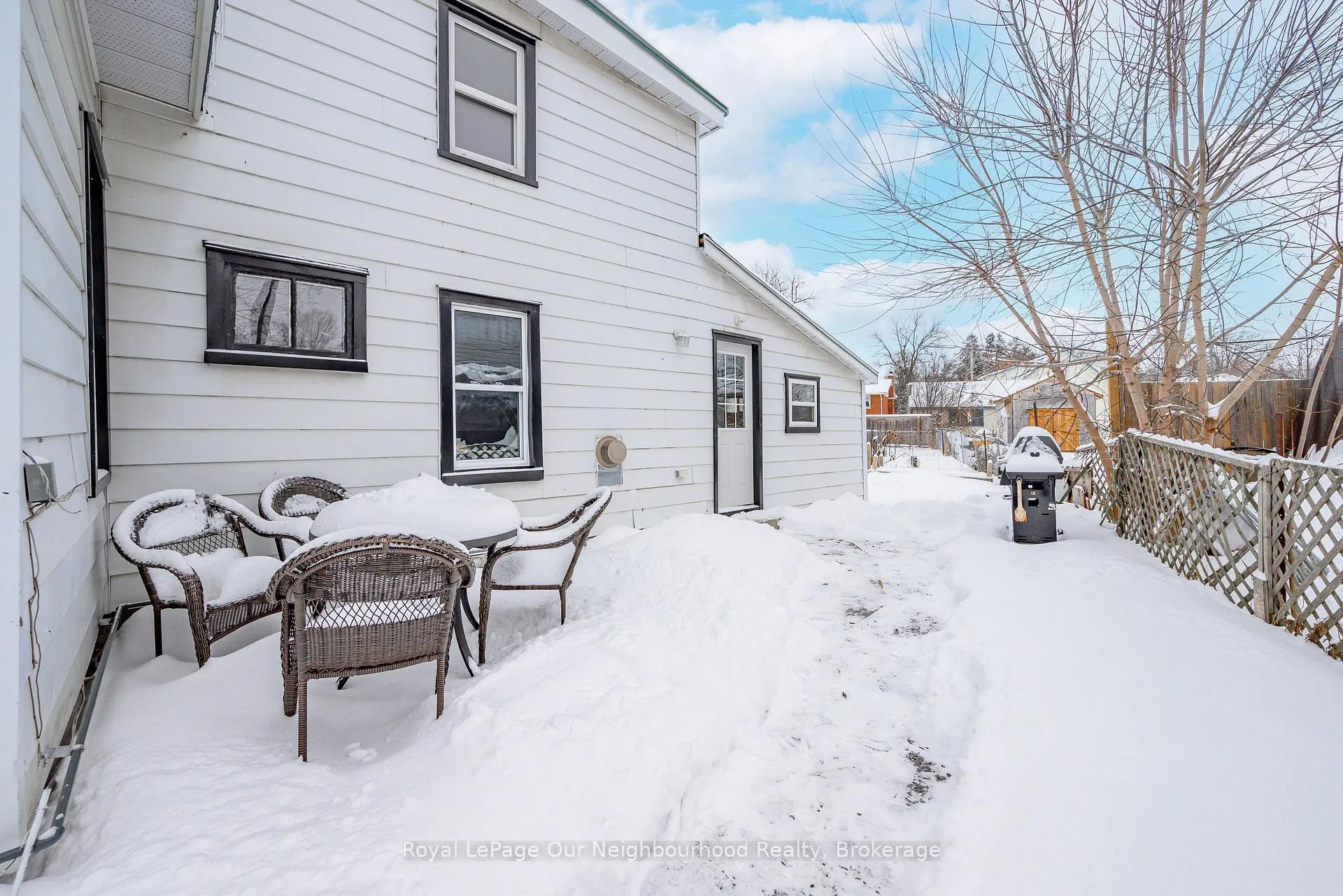 Photo 4 of 411 Moira Street W, Tweed, Tweed (Village) — HOMEH