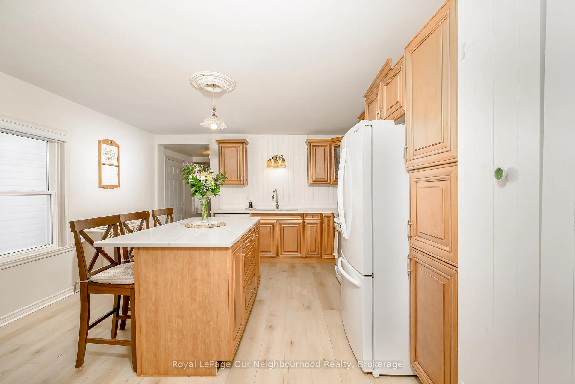 Photo 13 of 411 Moira Street W, Tweed, Tweed (Village) — HOMEH