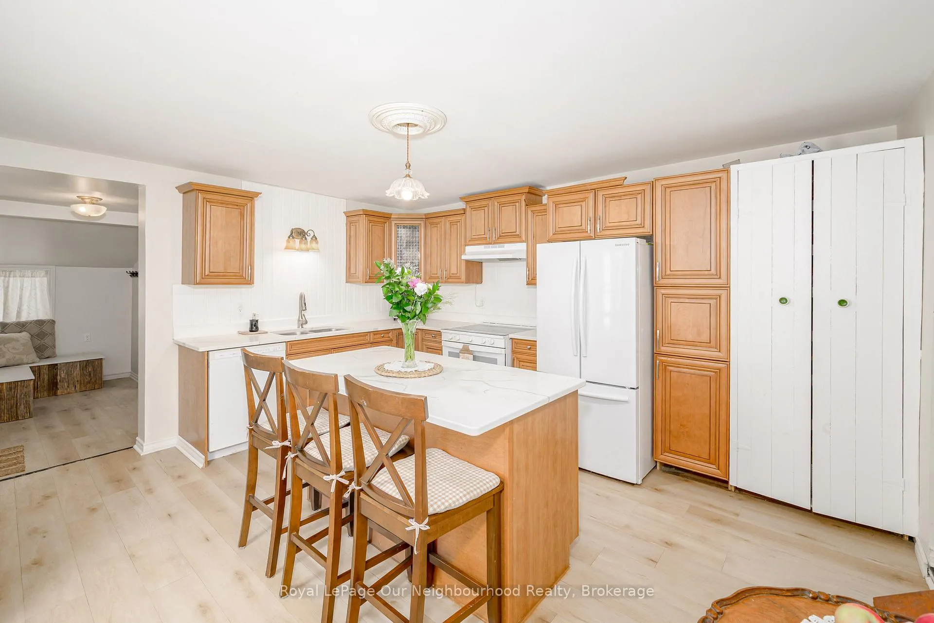 Photo 15 of 411 Moira Street W, Tweed, Tweed (Village) — HOMEH