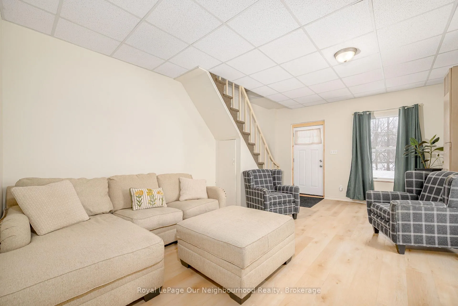Photo 16 of 411 Moira Street W, Tweed, Tweed (Village) — HOMEH