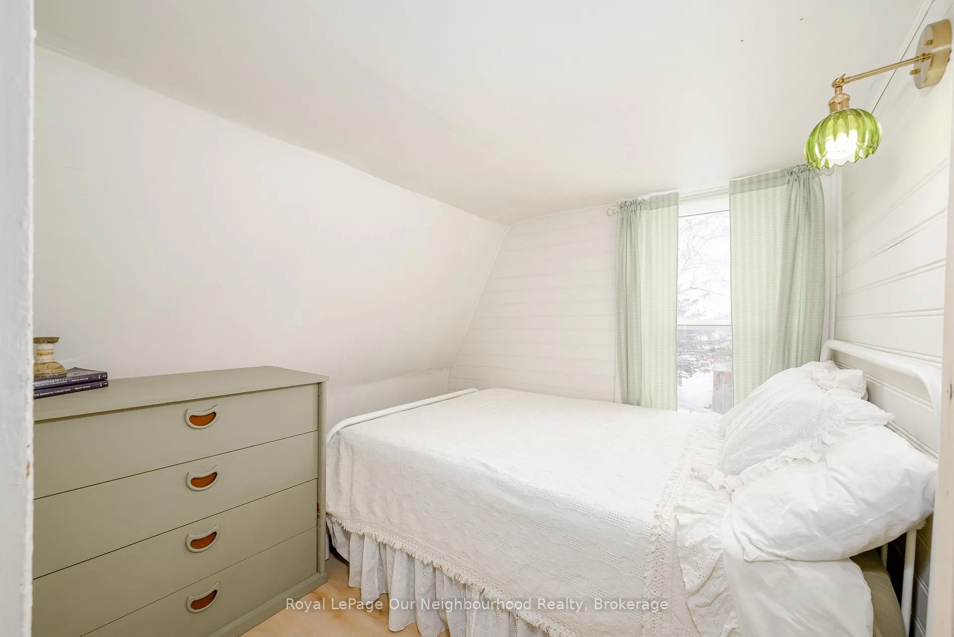 Photo 22 of 411 Moira Street W, Tweed, Tweed (Village) — HOMEH