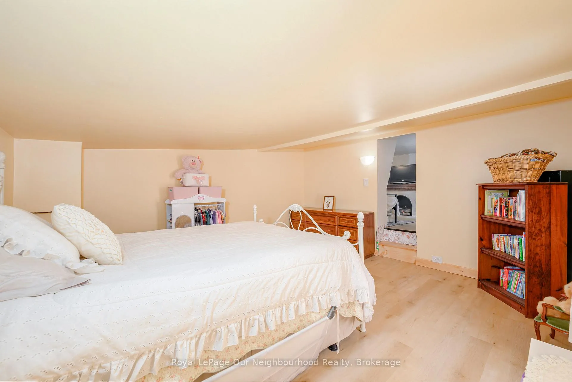 Photo 28 of 411 Moira Street W, Tweed, Tweed (Village) — HOMEH