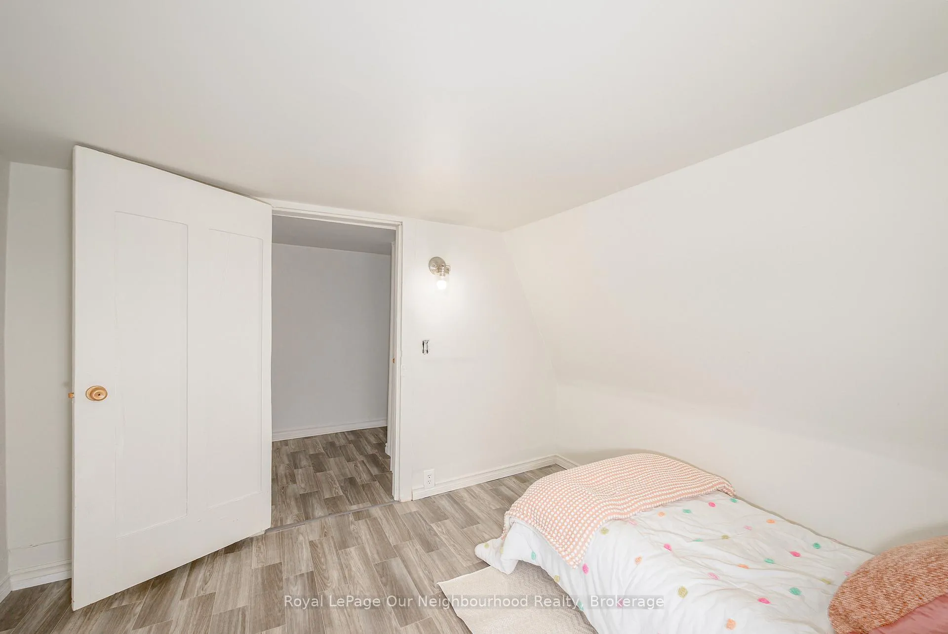 Photo 44 of 411 Moira Street W, Tweed, Tweed (Village) — HOMEH