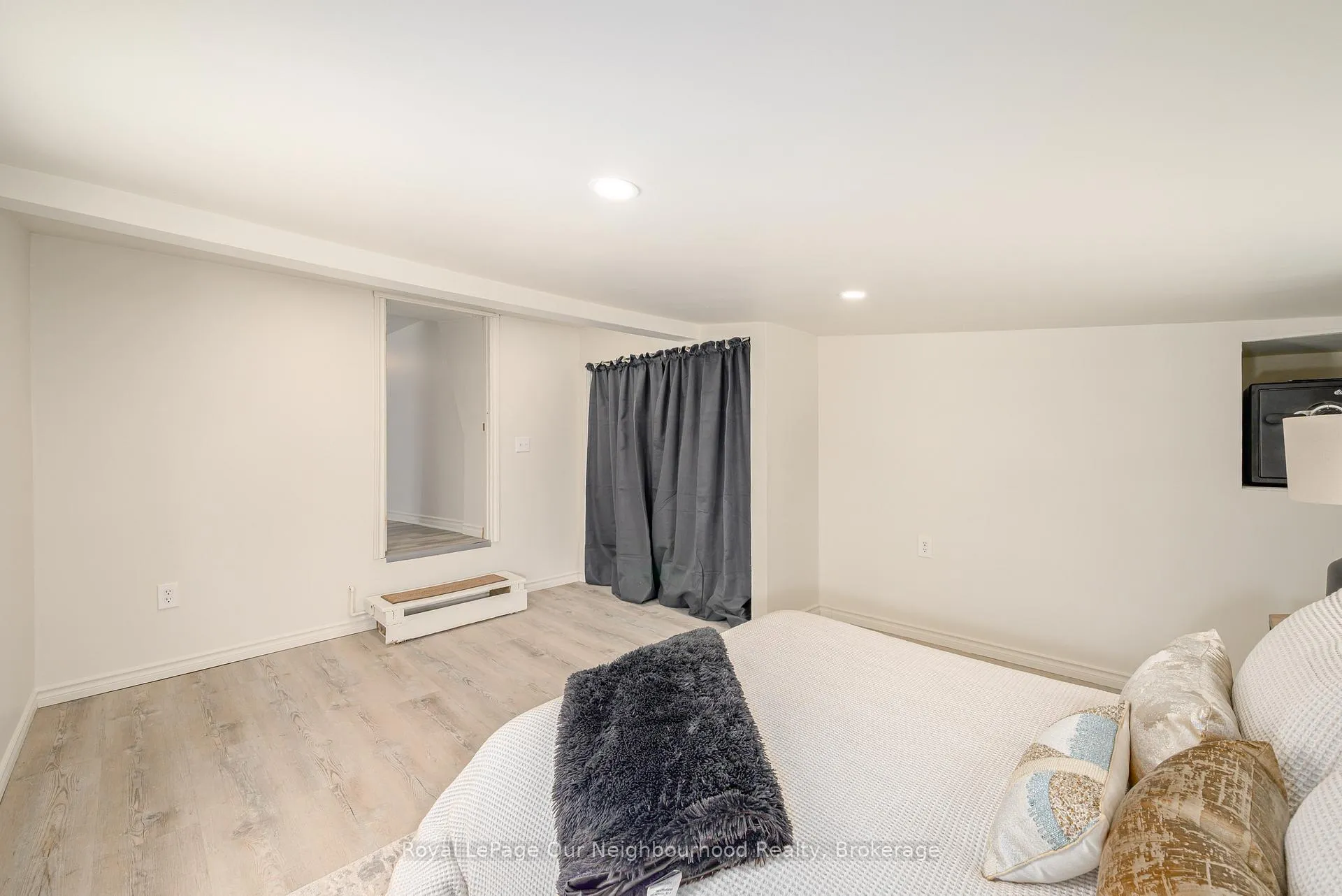 Photo 48 of 411 Moira Street W, Tweed, Tweed (Village) — HOMEH