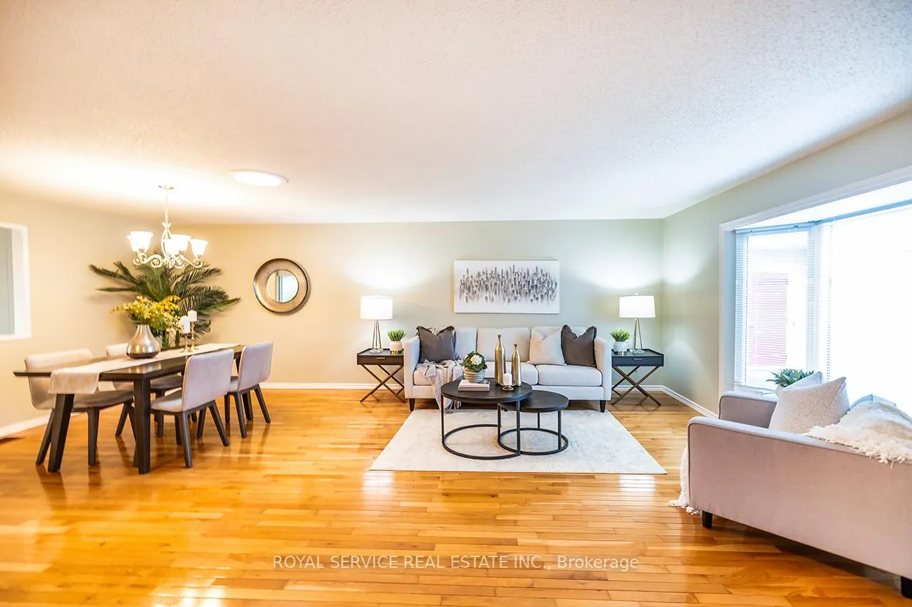 Photo 4 of 14 Fairway Drive, Clarington, Newcastle — HOMEH