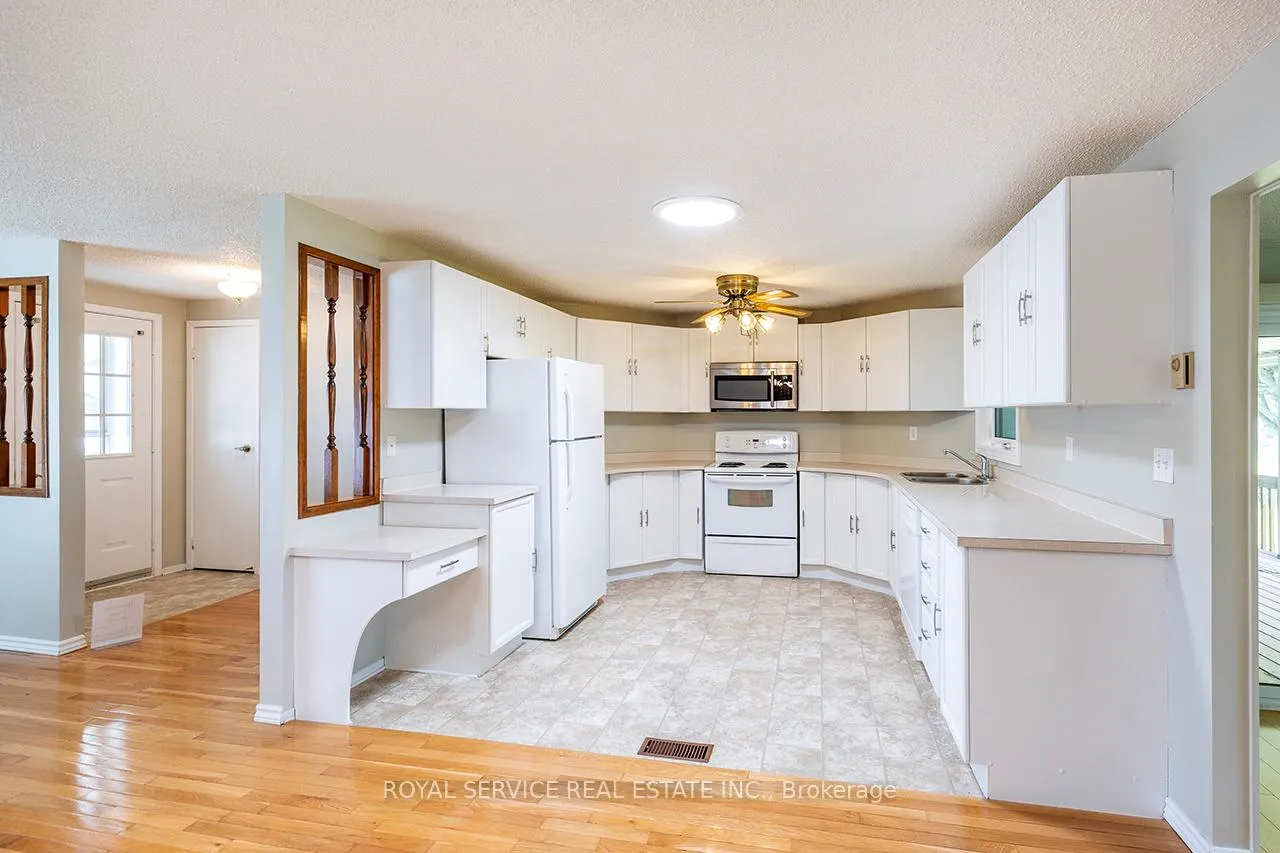Photo 10 of 14 Fairway Drive, Clarington, Newcastle — HOMEH