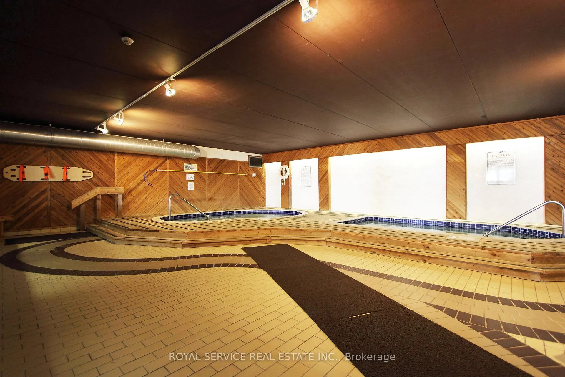 Photo 36 of 14 Fairway Drive, Clarington, Newcastle — HOMEH
