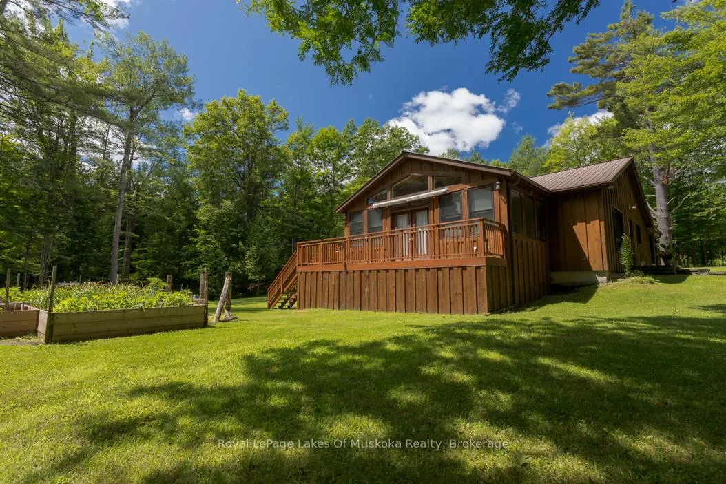 Photo 5 of 10 Muskoka Pines Road, Bracebridge, Draper — HOMEH