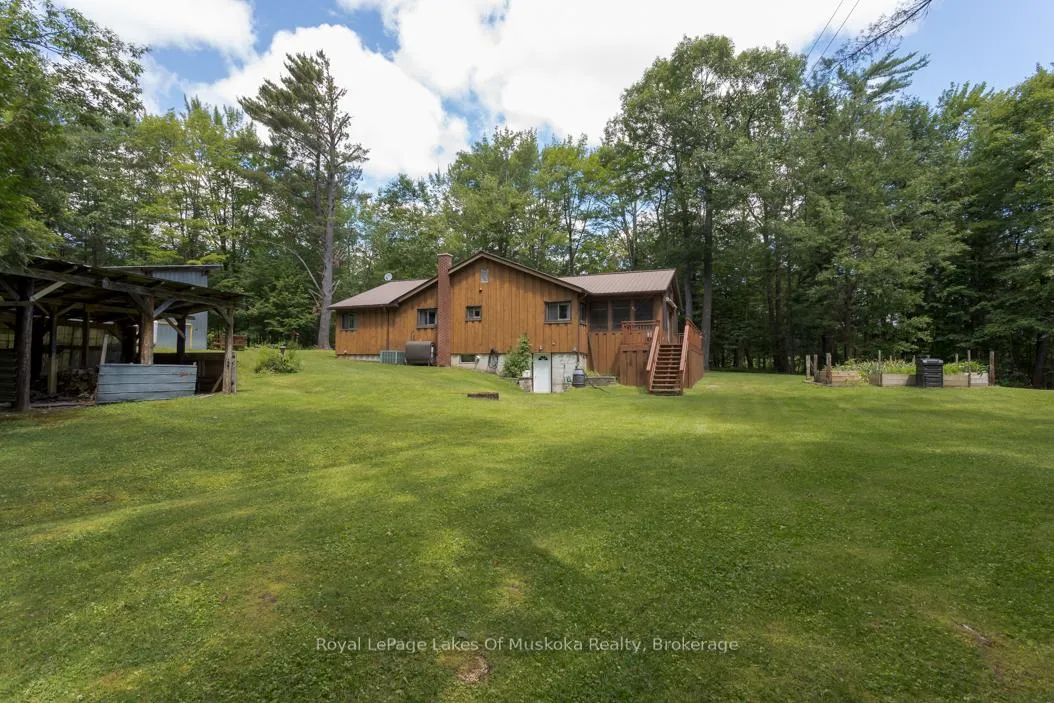 Photo 7 of 10 Muskoka Pines Road, Bracebridge, Draper — HOMEH